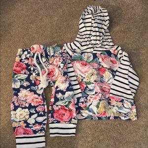Adorable 2 piece boutique floral outfit